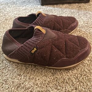 Teva ReEmber Maroon Quilted Slip-On Shoes